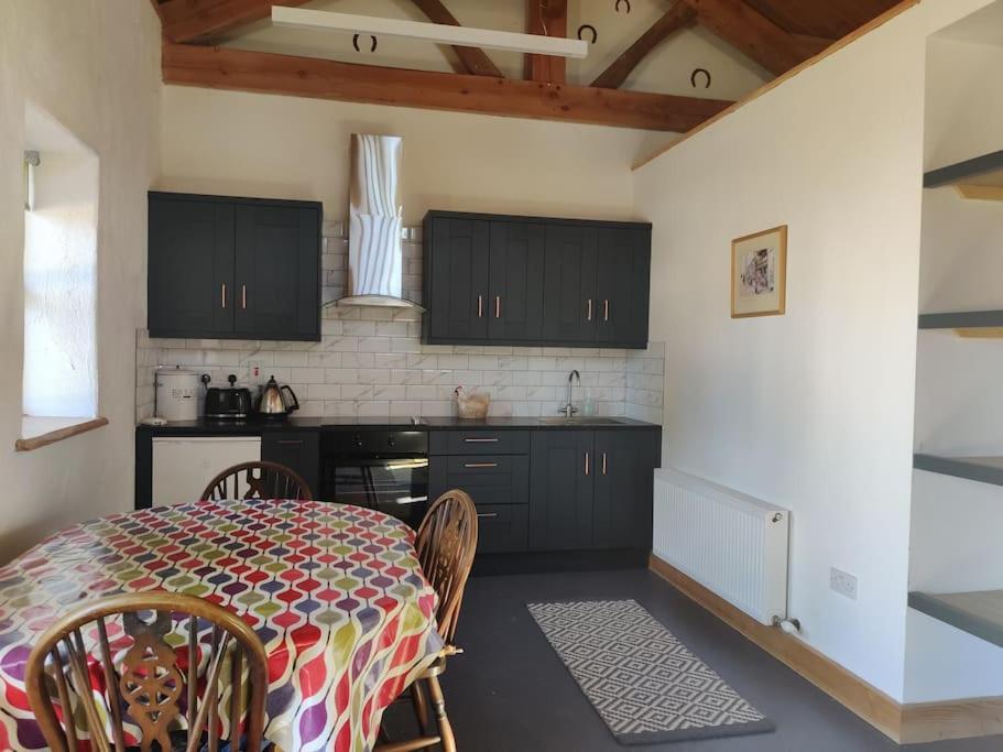 Kingsford Renovated Old Cottage เว็กซ์ฟอร์ด ภายนอก รูปภาพ